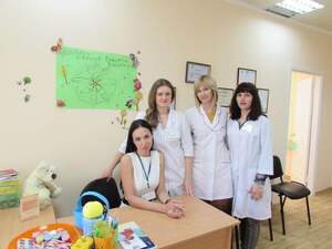 «Клініці, дружньої до молоді» один рік! Підбиваємо підсумки детская больница запорожье КНП «Міська дитяча лікарня №5» ЗМР – це єдина у місті Запоріжжі багатопрофільна дитяча лікарня, де сконцентровано всі види надання спеціалізованої медичної допомоги дитячому населенню: стаціонарної, консультативної амбулаторно-поліклінічної та виїзної для інтенсивної терапії новонародженим.