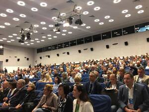 Участь фахівців лікарні у конгресі анестезіологів України 2019 детская больница запорожье КНП «Міська дитяча лікарня №5» ЗМР – це єдина у місті Запоріжжі багатопрофільна дитяча лікарня, де сконцентровано всі види надання спеціалізованої медичної допомоги дитячому населенню: стаціонарної, консультативної амбулаторно-поліклінічної та виїзної для інтенсивної терапії новонародженим.